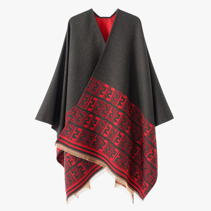 Damen Eleganter Cape-Überwurf im Kimono-Schnitt mit eingewebtem Monogramm und Fransensaum Echo Archiv