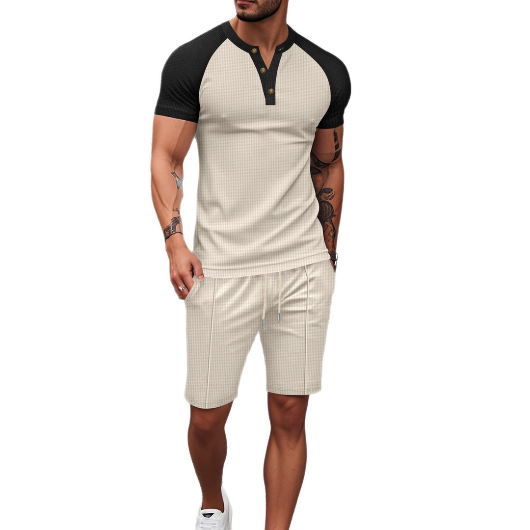 Herren Sportliches Oberteil mit Knopfleiste und Passenden Shorts Echoarchiv