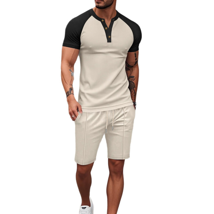 Herren Sportliches Oberteil mit Knopfleiste und Passenden Shorts Echoarchiv