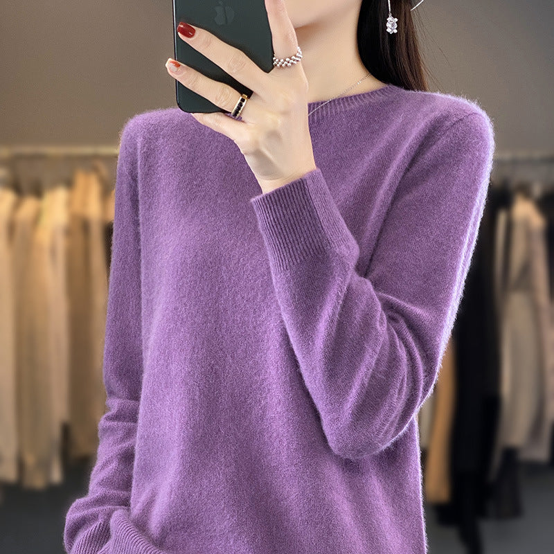 Damen Luxuriöser Feinstrick-Rundhalspullover mit softem Fluffy‑Finish und schmaler Bündchenform Echoarchiv
