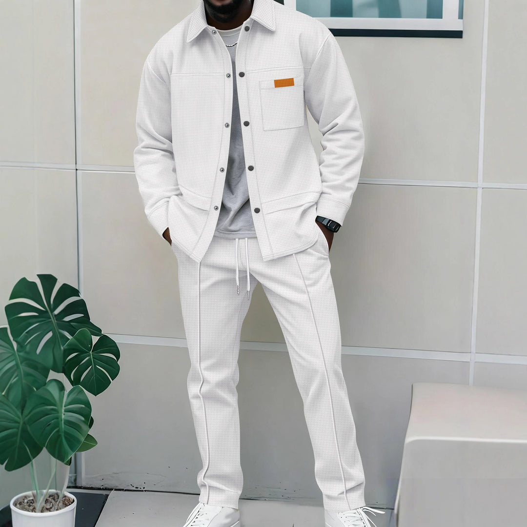 Herren modisches Karriere-Outfit mit sportlichen Elementen Echoarchiv