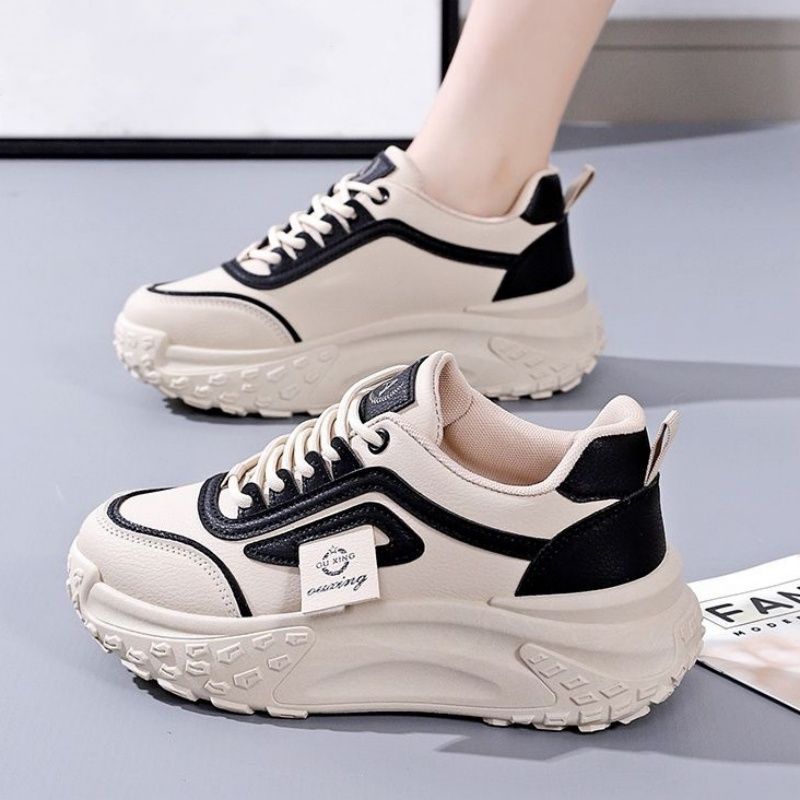 Damen Sportliche Sneakers mit dynamischer Sohle und modernem Design Echo Archiv