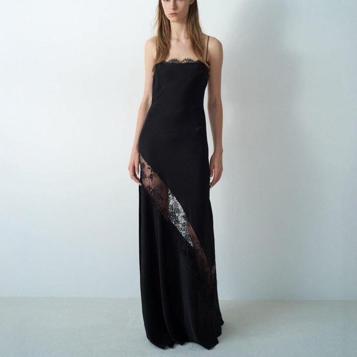 Damen Elegantes Abendkleid mit raffiniertem Spitzenbesatz Echo Archiv
