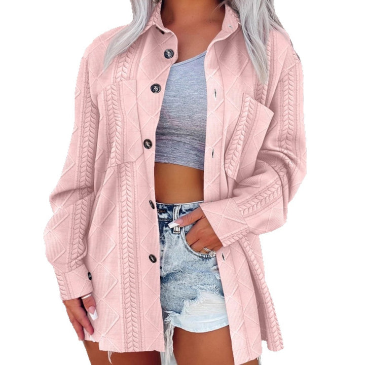 Damen Oversize Strick‑Hemdjacke mit Zopfstrick, Brusttasche und Knopfleiste Echoarchiv