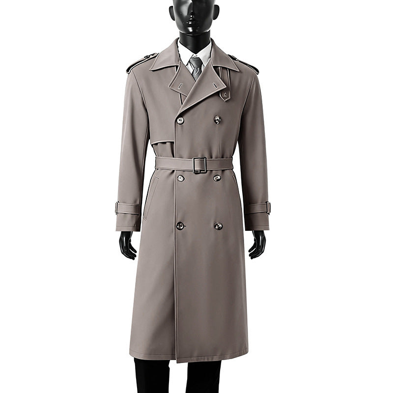 Herren Zeitloser Doppelreihiger Trenchcoat mit Taillengürtel, Schulterklappen und Manschettenriemen Echoarchiv