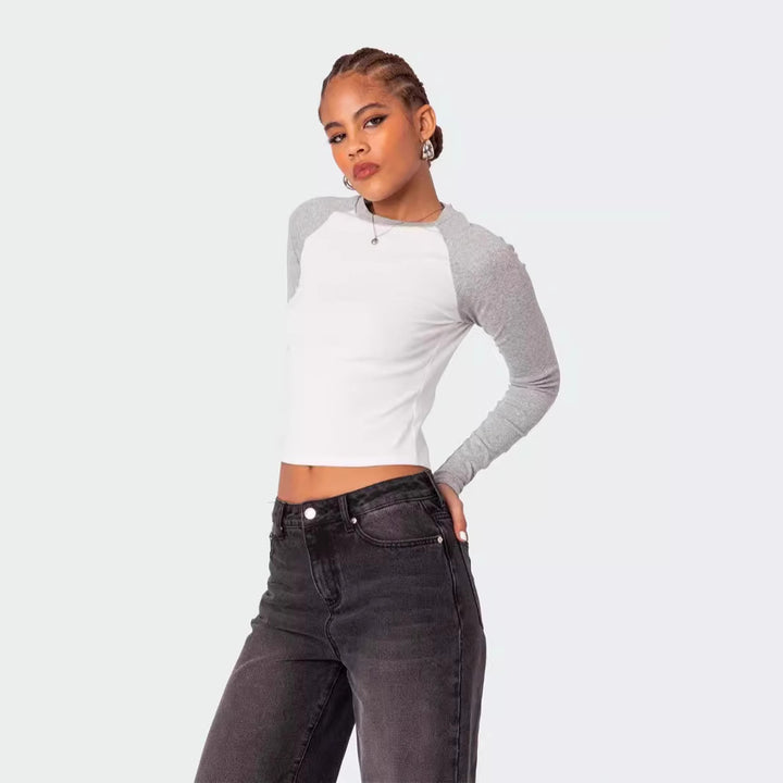 Damen Langarmshirt mit Kontrastärmeln und figurbetontem Schnitt Echo Archiv