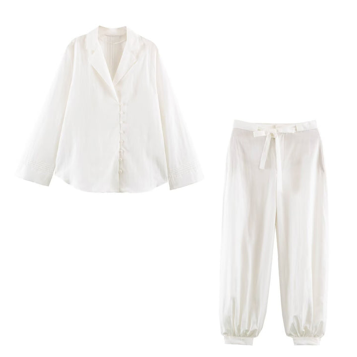 Damen Satin-Lounge-Zweiteiler mit Reversbluse und Highwaist-Joggerhose Echo Archiv