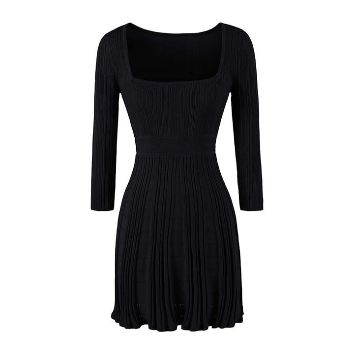Damen Figurbetontes Feinstrick-Midikleid mit eckigem Ausschnitt und plissiertem Rock Echoarchiv