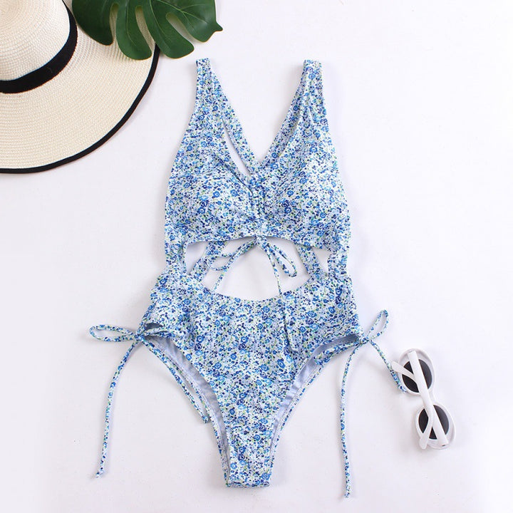 Damen Bikiniset mit modischem Cut-Out und verspielten Rüschen Echo Archiv