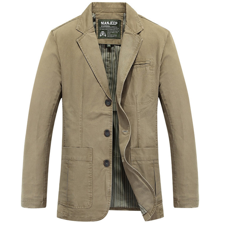 Herren Sakko im Casual-Stil mit Drei-Knopf-Front und aufgesetzten Taschen Echoarchiv