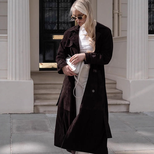 Damen Langer Velours-Trenchcoat mit Bindegürtel und Reverskragen Echoarchiv