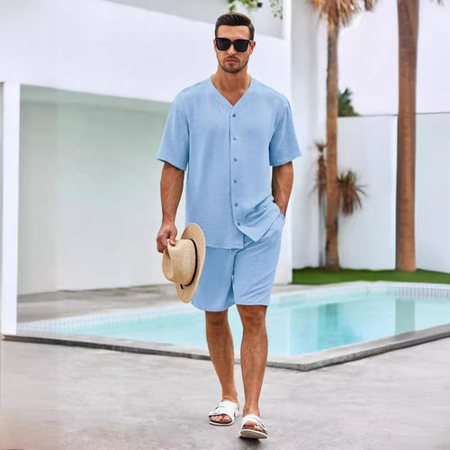 Herren luftiges Sommer-Freizeit-Set mit kurzärmeliger Knopfleiste und lässigen Shorts Echoarchiv