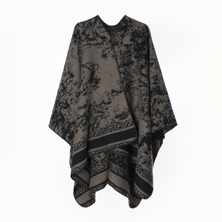 Damen Jacquard‑Überwurfponcho mit offener Front, kastiger Silhouette und fein gekettelter Saumkante – Avérine