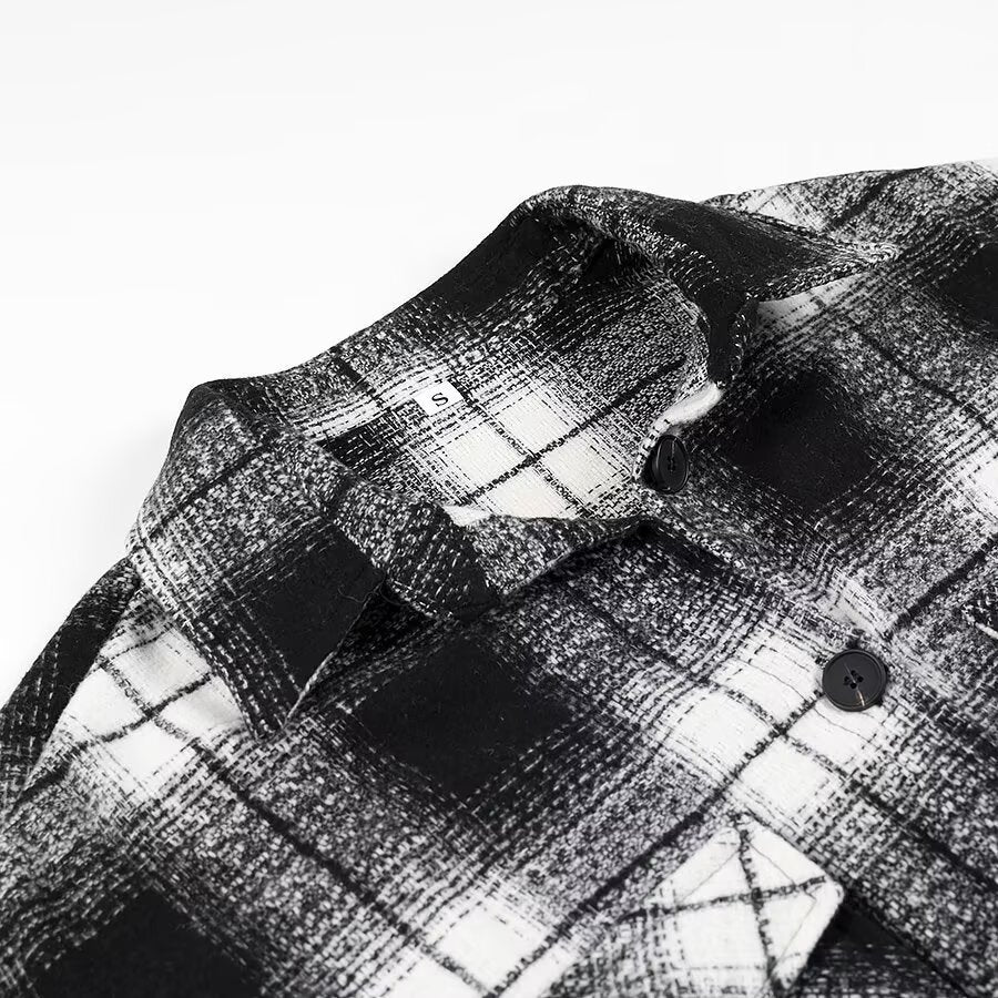 Damen Longline-Karo-Überhemd mit Oversize-Schnitt und aufgesetzten Pattentaschen Echo Archiv