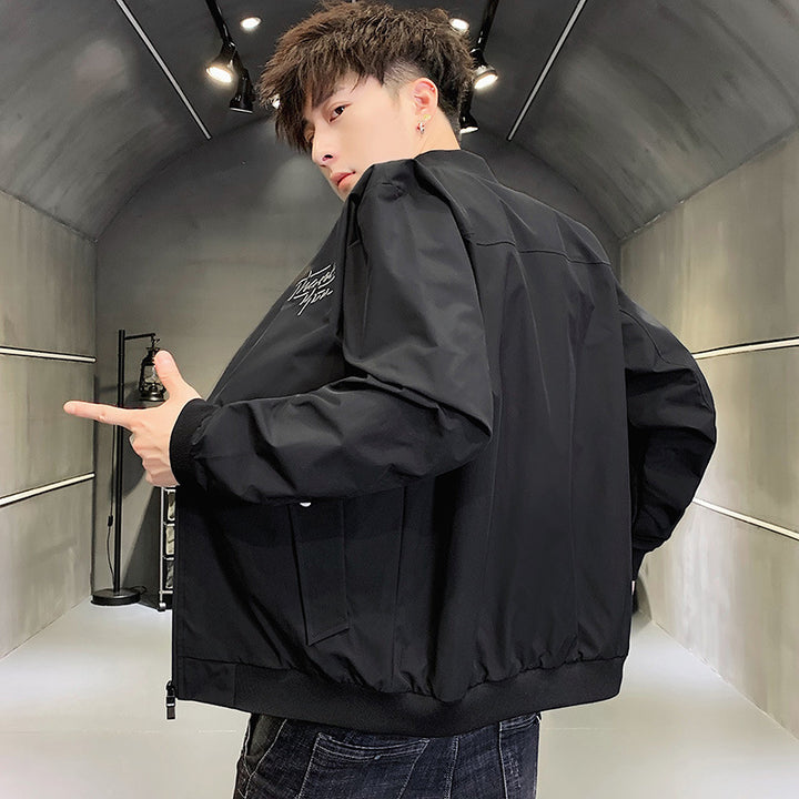 Herren sportliche Bomberjacke mit eleganter Stickerei Echoarchiv