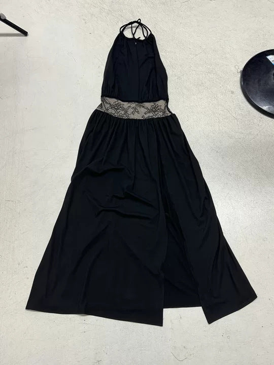 Damen Sommerliches Maxikleid mit Spitzenakzenten Echo Archiv