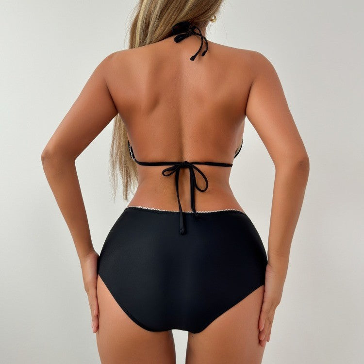 Damen Hochgeschnittener Bikini mit feinen Details Echo Archiv