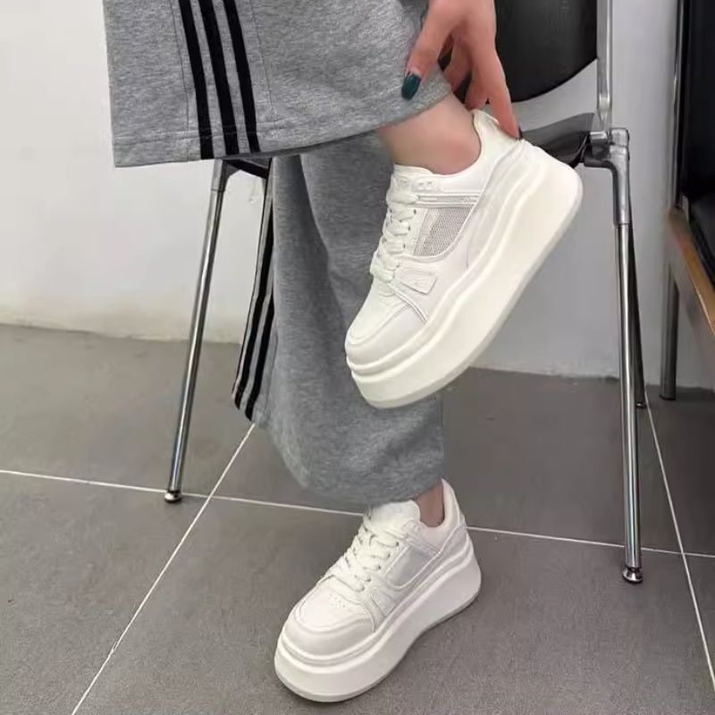 Damen sportive Sneakers mit doppelter Sohle und Kontrastnähten Echo Archiv