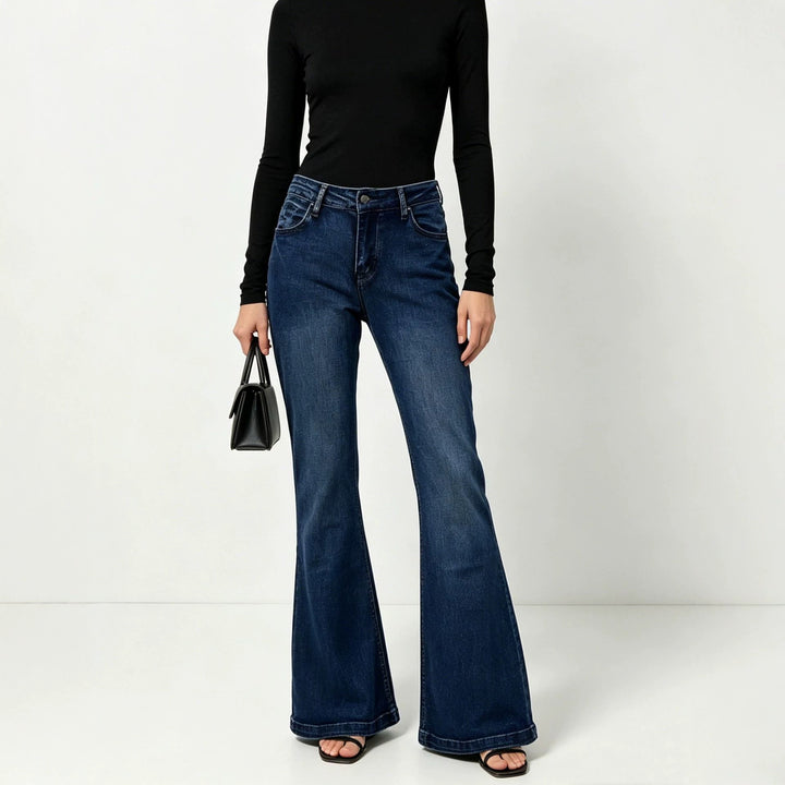 Damen nan High-Waist Flared-Jeans mit taillierendem Bund und weitem Schlag Echo Archiv