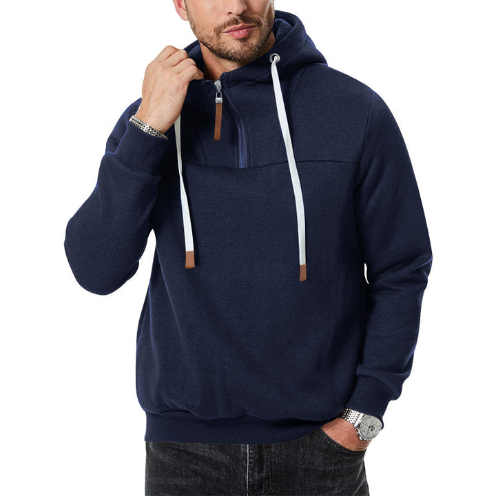 Herren stylischer Kapuzenpullover mit praktischer Kängurutasche und stylischen Kontrastdetails Echoarchiv