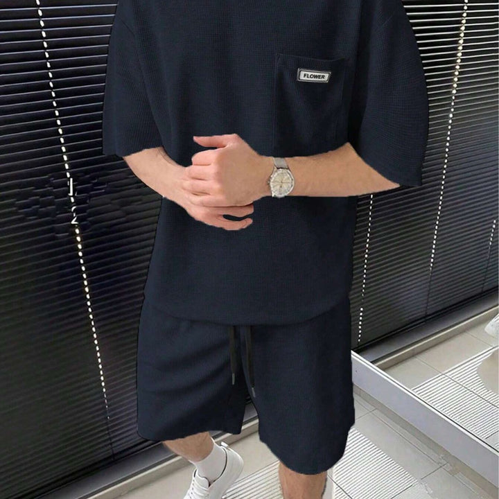 Herren lässiges Kurzarm-T-Shirt und Shorts Set mit strukturierter Oberfläche Echoarchiv