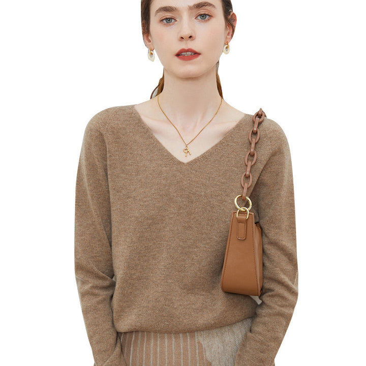 Damen Kuscheliger V‑Ausschnitt Feinstrickpullover aus Mohair‑Mix mit flauschiger Oberfläche Echoarchiv