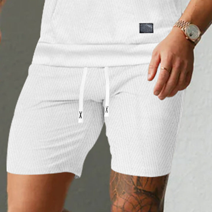 Herren bequeme Sportshorts mit elastischem Bund und seitlichen Taschen Echoarchiv
