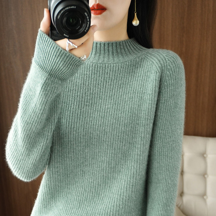 Damen Kurz-Stehkragenpullover aus feinem Feinstrick mit kaschmirähnlicher Weichheit und Raglanärmeln Echoarchiv