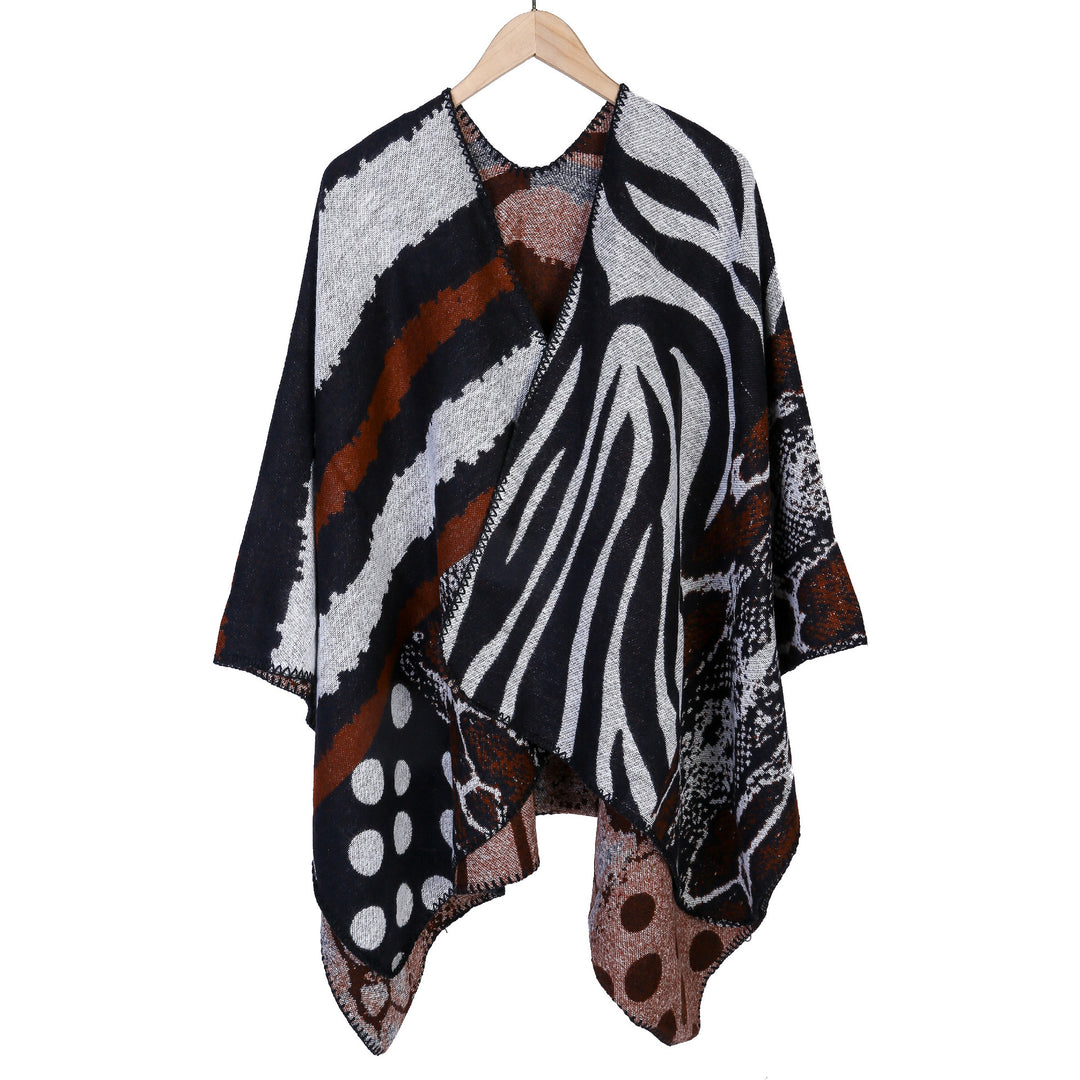 Damen Jacquard-Strickcape im Oversize‑Mantelstil mit Animal- und Grafikmuster – Avérine