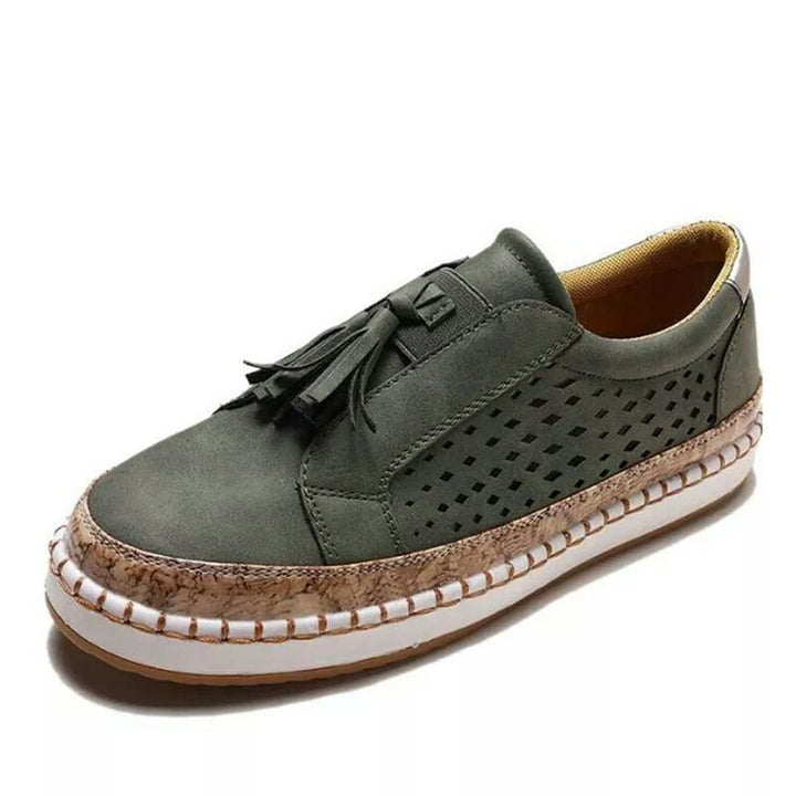 Damen lässige Slip-On Loafer mit Quaste perforiertem Obermaterial und Korkdetails Echo Archiv