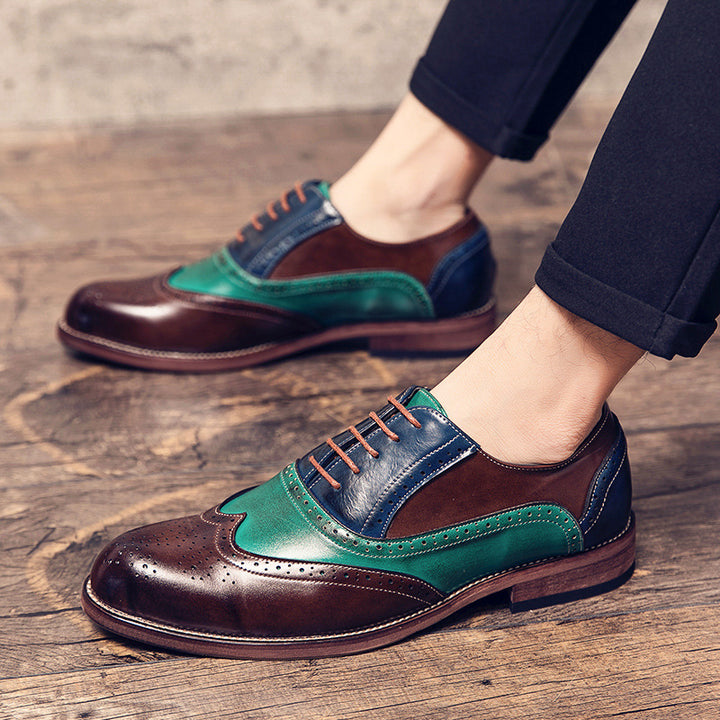 Herren handgefertigte Brogue-Lederschuhe mit mehrfarbiger Patina und perforierten Details Echo Archiv