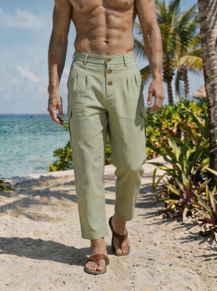 Herren Bundfalten-Cargohose mit Knopfverschluss, aufgesetzten Cargotaschen und gekürztem Bein – Bravaro