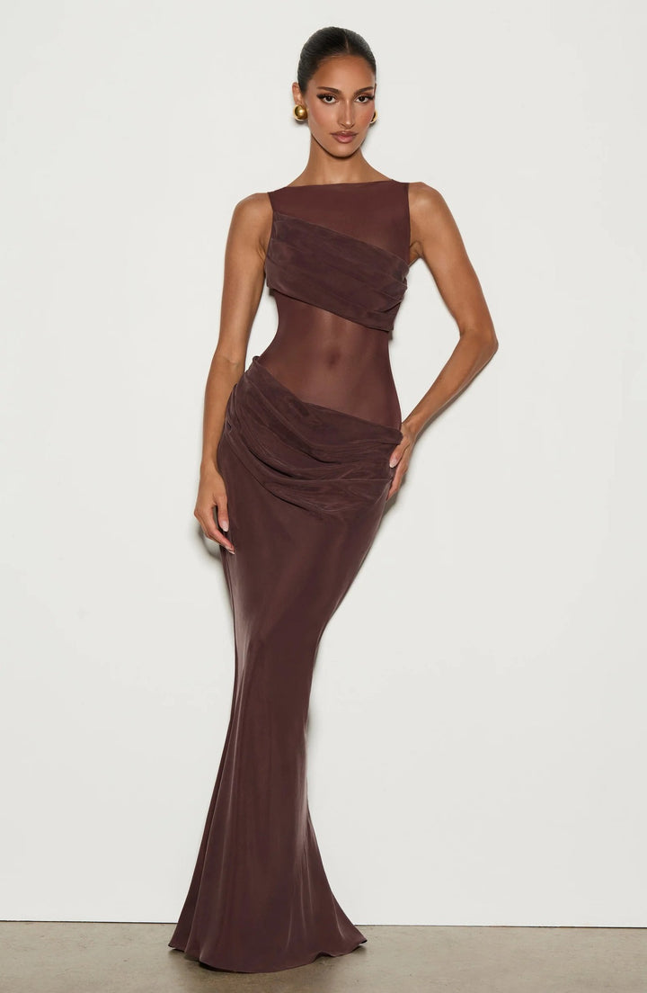 Damen Körperbetontes Abendkleid mit raffinierten Drapierungen Echo Archiv