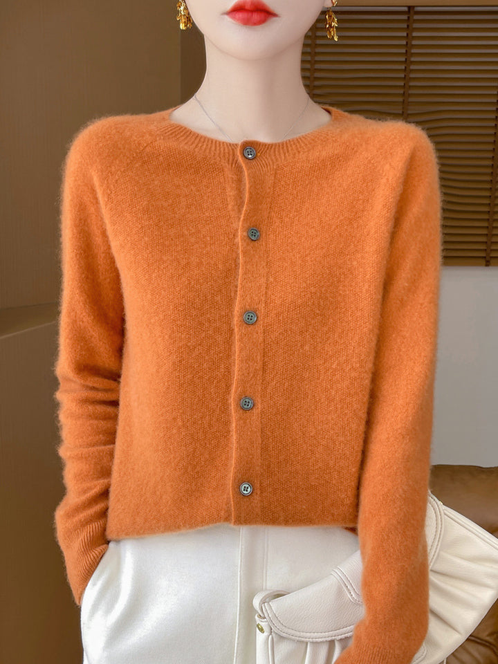 Damen Kuscheliger Kurzcardigan aus Mohair‑Mix mit feiner Schurwollstruktur und Perlmuttknopfleiste Echoarchiv