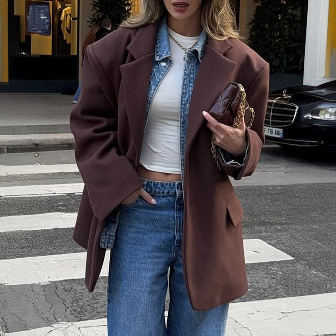 Damen oversized Longblazer mit kastigem Schnitt, Reverskragen, gefütterten Pattentaschen und strukturierter Wollmischung – Célinea
