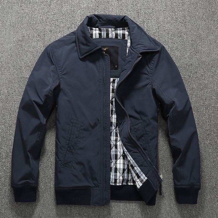 Herren Übergangsjacke im Harrington-Stil mit gesteppter Innenfütterung und Rippbündchen Echoarchiv