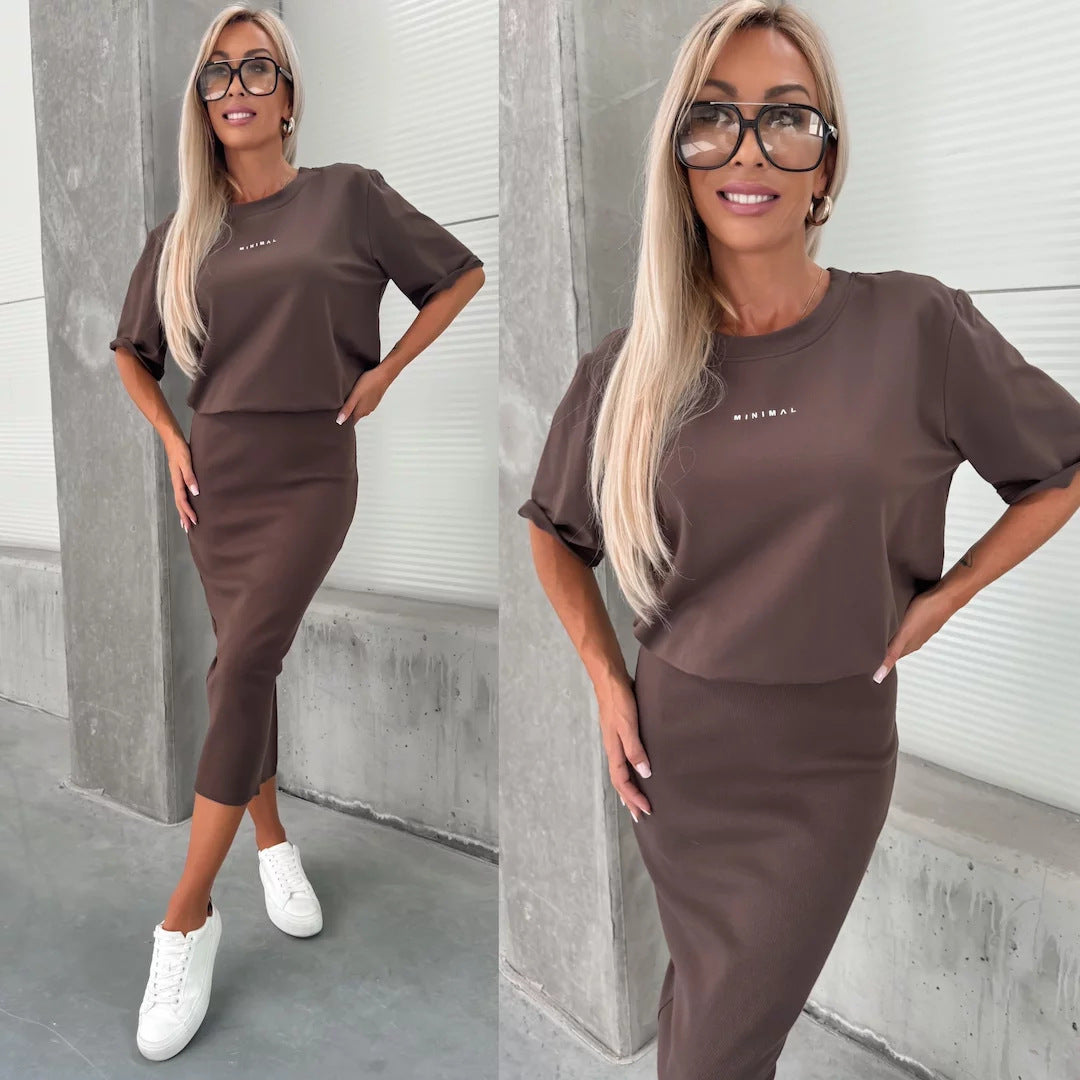 Damen zweiteiliges Strick-Set mit oversized Boxy-Shirt und figurumspielendem Midirock mit Seitenschlitz – Élanora