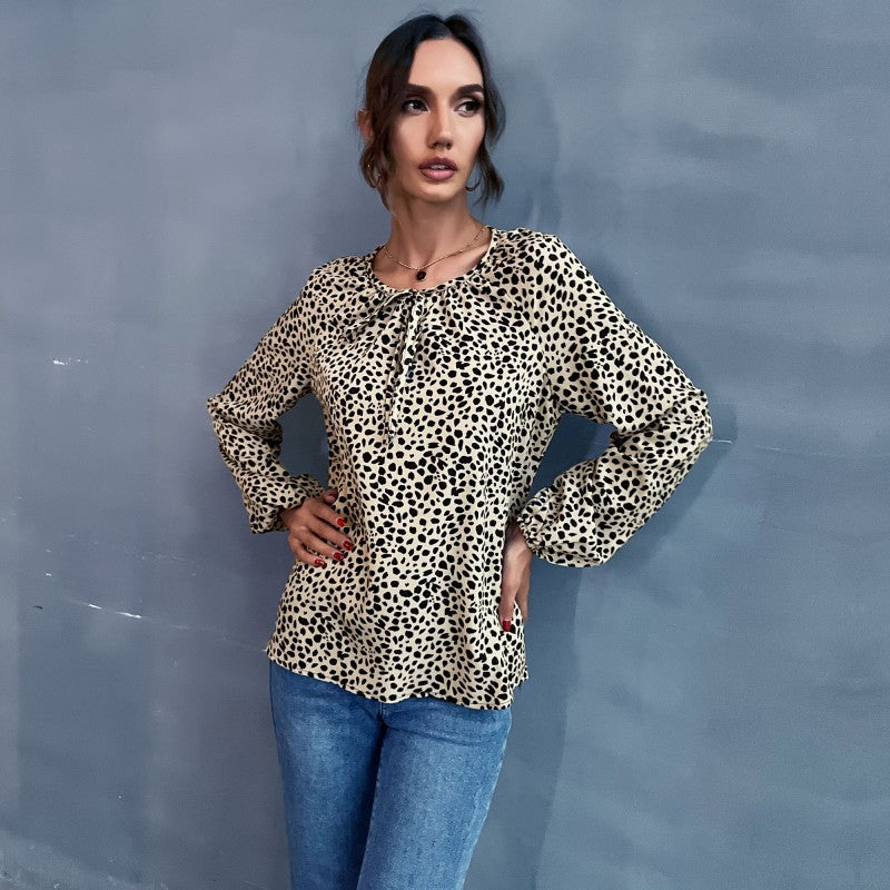 Damen Fließende Tunika-Bluse mit gerafftem Rundhalsausschnitt, Bindeband und Ballonärmeln – Élovi