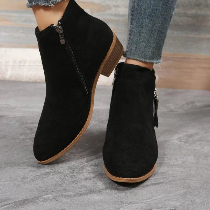 Damen nan klassische knöchelhohe Microvelours-Stiefelette mit seitlichem Reißverschluss und niedrigem Blockabsatz Echo Archiv