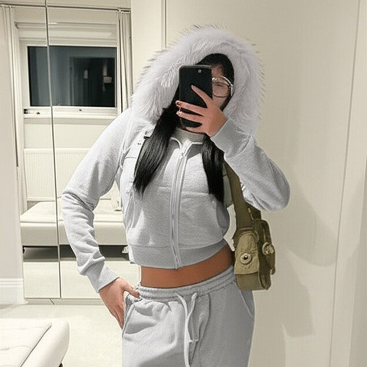 Damen Kurze Kapuzenjacke mit Reißverschluss, tailliertem Cropped-Schnitt und Kunstfellkragen – Célinea