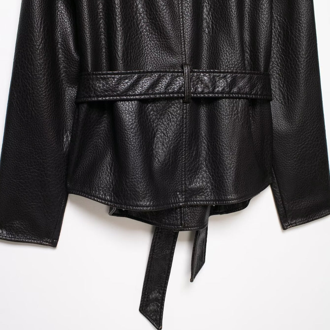 Damen Kurzjacke aus Lederoptik mit Schalkragen und Taillenbindegürtel Echoarchiv
