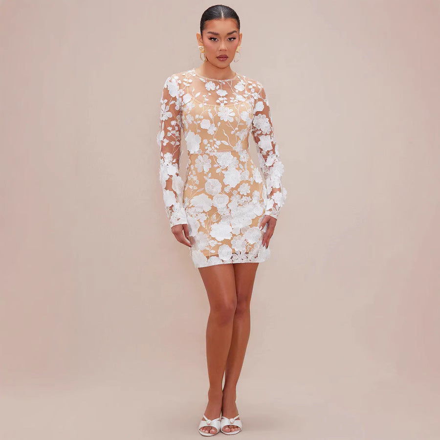 Damen Spitzenkleid mit floralen Applikationen und langen Ärmeln Echo Archiv