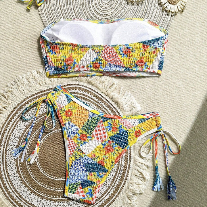 Damen Bandeau-Bikini mit verspieltem Design und seitlichem Bindeband Echo Archiv