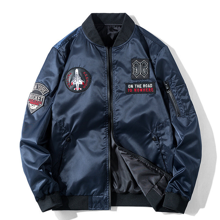 Herren Piloten-Bomberjacke mit Emblemapplikationen, leichtem Nylonaußenstoff und Ärmeltasche Echo Archiv