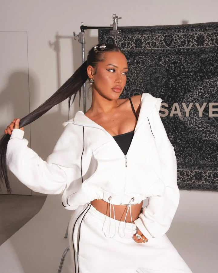 Damen nan weites Oversize-Trackset mit Reißverschluss-Kapuzenjacke und extraweiter Loungehose Echo Archiv