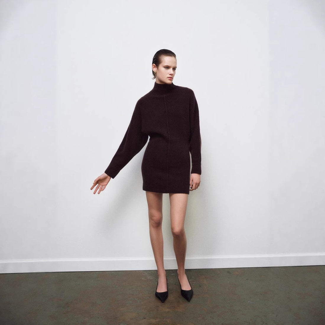 Damen Oversized Strickkleid mit Rollkragen und Ballonärmeln Echoarchiv