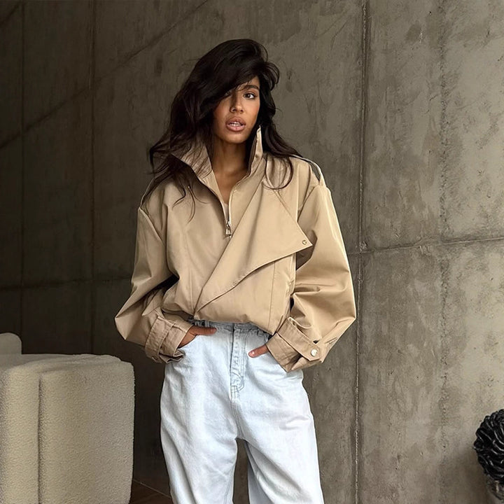 Damen Kurzjacke im Oversize-Look mit weitem Revers und Tunnelzug-Taillierung Echoarchiv
