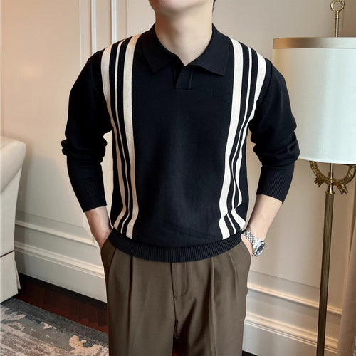 Herren Polokragen-Strickpullover mit markanten Längsstreifen und schmaler Passform Echoarchiv