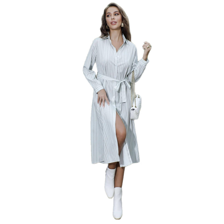 Damen Hemdblusenkleid mit Taillengürtel und hohem Beinschlitz Echoarchiv