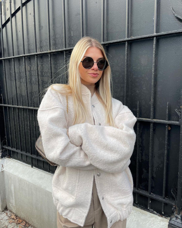 Damen Oversized Wolljacke mit knopflosem Design und weichem Innenfutter Echo Archiv